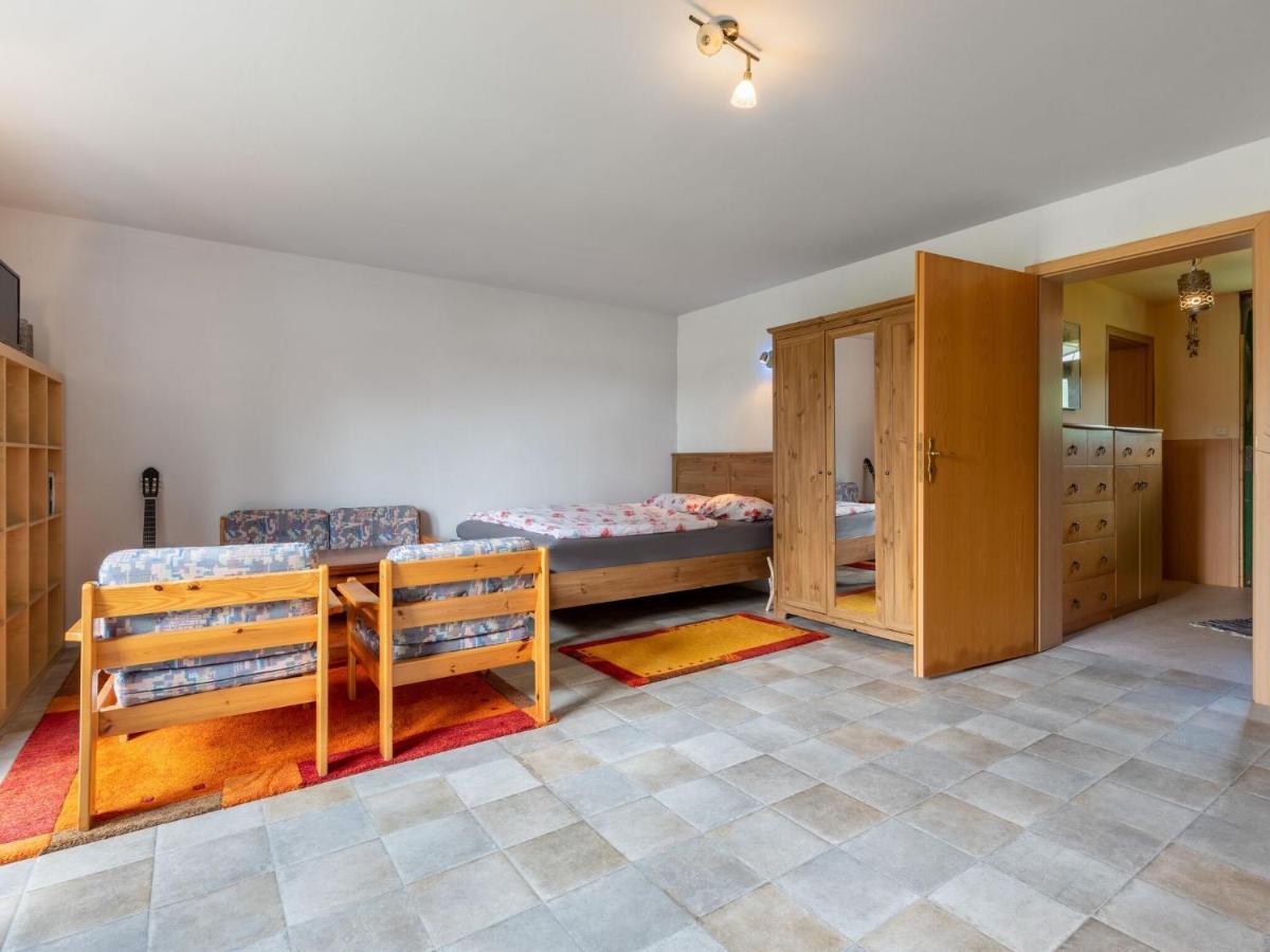 Snug Holiday Home In Divitz Spoldershagen Near Skydiving Diwitz Exterior photo